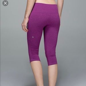 Lululemon in the flow crop 8